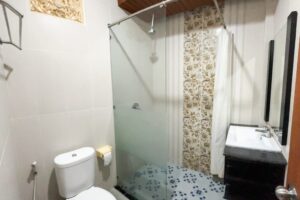 Deluxe Room (1)