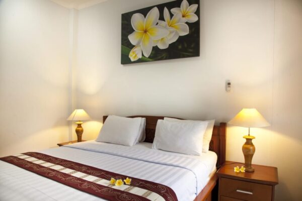 Deluxe Room (4)